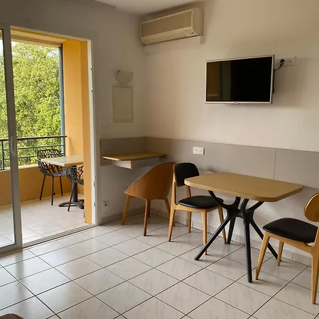 Residence Du Golf Nimes Exterior photo