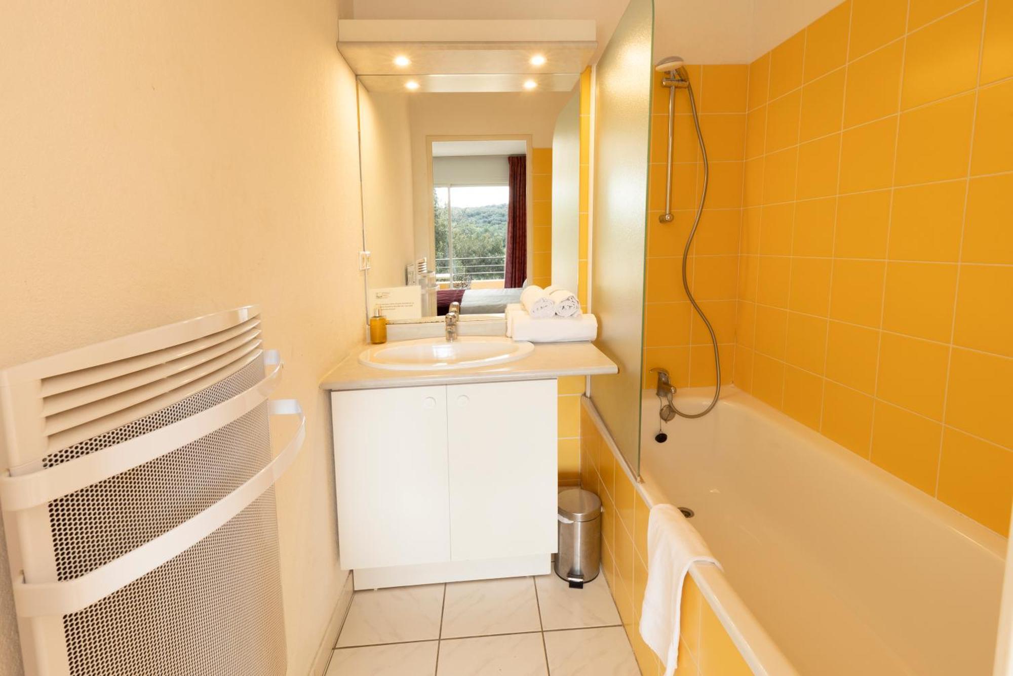 Apartment Du Golf Nimes